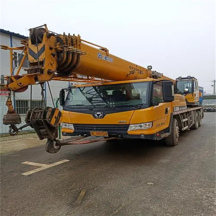 皂市镇吊车出租保险：全面覆盖，安全无忧