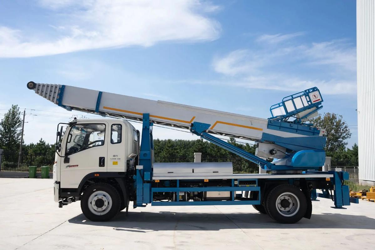 皂市镇云梯上料车租赁费用