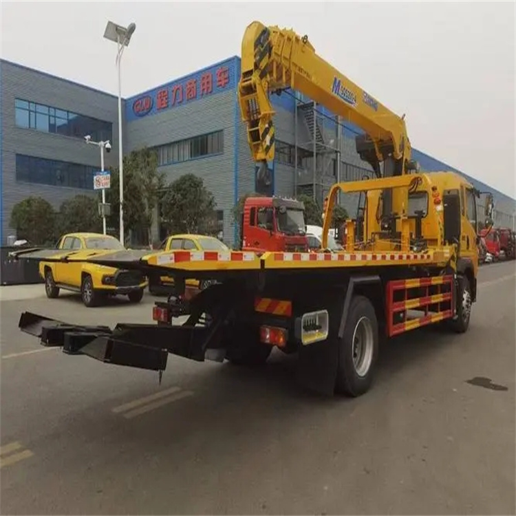 皂市镇附近小随车吊出租电话，轻松解决搬运烦恼