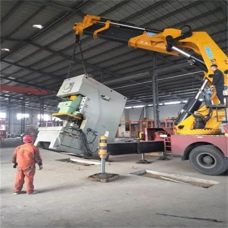 皂市镇80吨折臂吊车出租附近电话